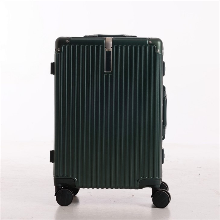 Cel mai bun bagaj de mână greu